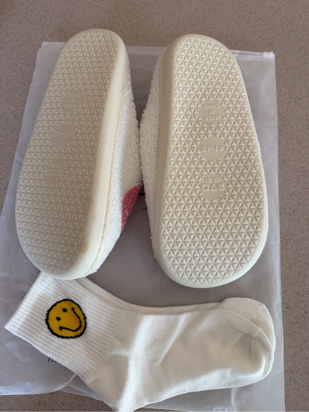 Nordic Peace Plush Slip-On Slippers With Pink Smile Design Sz 8-8.5 — image 2 of 7